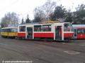 Čelní článek „B“ muzejního vozu KT8D5 ev.č.9048 posunovaný pracovním vozem T3M ev.č.5550 v areálu Opravny tramvají.  | 19.2.2014