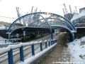 Celkový pohled na zastávku K Barrandovu ukrývající se pod nápory sněhu | 29.12.2005