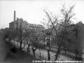 Pohled do Bubenské ulice s tramvajovými kolejemi zpět k Hlávkovu mostu. | 1926