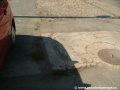 Pozůstatky po rušném tramvajovém provozu v areálu Rustonky zůstávaly v podobě kolejí skryty mezi dlažebními kostkami, pod asfaltovými záplatami a vrstvou prachu i dvacet let od ukončení provozu tramvají | 6.9.2005