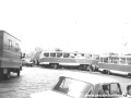 Těžká dopravní nehoda jejímž výsledkem byla vykolejená souprava vozů T3SU ev.č.7004+7005, zapřená o zábradlí nábřežní zdi u Národního divadla | 26.6.1985