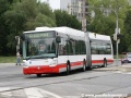Trolejbus Škoda 25 Tr Irisbus ev.č.6702 na lince 33 otáčí přes tramvajovou trať u zastávky Molecova s využitím svého pomocného agregátu | 3.8.2007