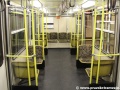 Interiér jednotky minimetra Ganz-Mavag, kde prostor pro cestující tvoří jakousi „vanu“ mezi podvozky. | 12.7.2012