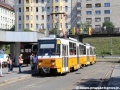 Souprava modernizovaných vozů T5C5, označovaná jako T5C5K ev.č.4027+4026 vypravená na linku 61 vjíždí do zastávky Széll Kálmán tér, jenž je velkým přestupním terminálem mezi několika linkami tramvají, autobusů a linkou metra 3. | 12.7.2012