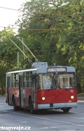 Poblíž zastávky Zichy Géza utca projíždí trolejbus ZiU9 ev.č.912 z roku 1979. | 12.7.2012