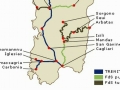 Mapa železniční sítě na Sardinii. Na jihu je zeleně znázorněna trať FdS Cagliari - Isili, ze které bylo prvních šest a půl kilometru přestavěno na tramvajovou trať.