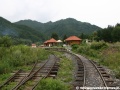 Kolejiště koncové stanice Chvatimech v pohledu od Hronu. | 6.8.2010