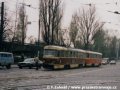 Souprava vozů T4SU vedená vozem ev.č.229 u vozovny na lince 2 | 28.4.1996