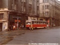 Slavnostně vyzdobený vůz T2 ev.č.8 během rozlučkové jízdy přijíždí na Šaldovo náměstí | 23.4.1988