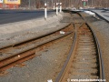 Krátký zrekonstruovaný úsek mezi zastávkami Mlýnská a Textilana je zřízený z kolejnic S49, následuje výhybka a dále již pokračuje jen úzký, romantičtější tramvajový rozchod | 18.3.2010
