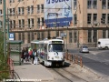 V někdejší výhybně Textilana stanicuje souprava vozů T3m ev.č.52+49 na klasické meziměstské jedenáctce. | 6.5.2011