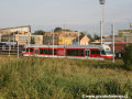 Jednotka TEŽ 425 951-1 najíždí po manipulační spojce z depa TEŽ do nástupní stanice Poprad-Tatry | 5.8.2007