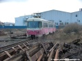 Již ani pod trolejí není jednotka 420 962-3 odstavená v depu Tatranských Elektrických Železnic v Popradu. | 16.3.2009