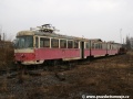 Jednotka 420 962-3 odstavená v depu Tatranských Elektrických Železnic v Popradu. | 16.3.2011