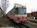 Jednotka 420 966-4 odstavená v depu Tatranských Elektrických Železnic Poprad. | 16.3.2011