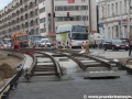 Trať na Letenském náměstí zřízená konstrukcí w-tram. | 20.7.2012