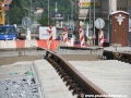 Odlišná niveleta protisměrných kolejí v místě přechodu na betonovou desku.  | 22.5.2011