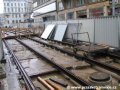 Zcela unikátní je využití betonové desky původní konstrukce tratě pro upevnění kolejnic rekonstruované tratě. | 7.8.2006