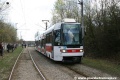 Vůz RT6N1 ev.č.1803 pomalu opouští úkryt na kusé koleji před smyčkou Stránská skála a je jasné, že tady něco nehraje, ta tramvaj je přece v protisměru! | 9.4.2011