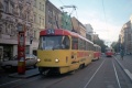 V zastávce Jana Masaryka zastavila na lince 34 souprava vozů T3 #6513+6512. Tato souprava byla v roce 1998 kmenově pankrácká, byla však zapůjčena do Motola. Opět tedy na lince 34 nepotkáváme zánovní vozy T6A5, ale staré T3. | 26.10.1998