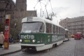 V zastávce Náměstí Míru byla vyfotografována na lince 34 strašnická souprava vozů T3 #6672+6677 s reklamou na deník Metro. Tato povedená reklama byla v roce 1998 na dvou soupravách, přičemž ta strašnická byla na lince 34 v posledních týdnech prakticky doma. | 26.10.1998