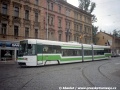Tramvaje RT6N1 na přelomu září a října 1997 vesele vozily cestující na lince 11. Vůz ev.č.9103 byl zachycen při průjezdu křižovatkou Otakarova | 27.9.1997
