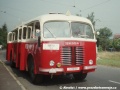 Detailní snímek autobusu Š 706 RO v improvizované výstupní stanici linky a-X3 v Horním Hanychově | 23.8.1997
