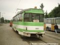 Pohled na zadní část čistícího služebního vozu T2 ev.č.8207 v dílnách DPO v Martinově | 1.6.1997