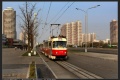 Dvacítka tramvají z Prahy je v Pchjongjangu provozována výhradně ve dvouvozových soupravách, což dokládá i snímek soupravy #1175+#1177 (ex Praha #7045+#7073), pořízený německým cestovatelem Danielem Möschke. | 11.4.2015