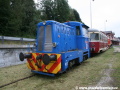 Motorová lokomotiva T211.037 přezdívaná “Prasátko“ nebo také “Zapalovač“ je využívána na Zubačce zejména k vedení pracovnách vlaků. Vyrobena byla v roce 1959 a na Zubačku se dostala v roce 2005 když jí zakoupila Železniční společnost Tanvald po zrušení vlečky, na níž byla do té doby provozována. | 10.9.2011