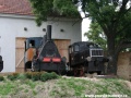 Lokomotiva KrLi 1172 ve společnosti dvounápravové motorové lokomotivy typu 1435 BN 60. | 13.8.2011