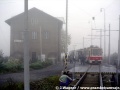 K rampě jsou připojeny železniční plošinové vozy a počasí nevěstí nic dobrého... | 17.10.2001