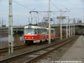 Souprava vozů T3 ev.č.6813+6814 vypravená na linku 17 míří k zastávce Pobřežní cesta. | 15.3.2004