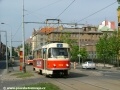 Vůz T3SU ev.č.7010 vypravený na linku 7 opustil zastávku Koh-i-noor a uhání ke Slavii. | 1.5.2004