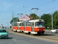 Souprava vozů T3SU ev.č.7012+T3 ev.č.6514 vypravená na linku 22 klesá Bělohorskou ulicí od Vypichu k zastávce Říčanova. | 27.8.2005