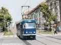 Vůz T3SUCS ev.č.7036 vypravený na linku 2 stoupá od Podbaby k zastávce Lotyšská. | 5.6.2003