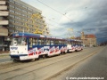 Novotou zářící celovozová reklama PEPSI na soupravě vozů T3SUCS ev.č.7052+7053 vypravená na linku 22 na Malovance míří k zastávce Marjánka. | březen 1993