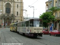 Souprava vozů T3SUCS #7107+#7106 vypravená na linku 1 projíždí STrossmayerovým náměstím. | 11.6.2005