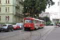 Souprava vozů T3SUCS ev.č.7112+7064 vypravená na linku 22 překonává během klesání Minskou ulicí druhou kolejovou spojku. | 14.6.2012