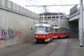 Souprava vozů T3SUCS #7208+7277 vypravená na linku 26 opustila smyčku Nádraží Hostivař a míří na Hostivařskou. | 13.1.2008