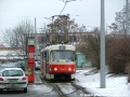 Souprava vozů T3SUCS ev.č.7240+7241 vypravená na linku 9 vyčkává v nástupní zastávce smyčky Radošovická na své cestující | 31.1.2005
