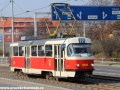 Atypický vůz T3M ev.č.8029 vypravený na linku 19 opustil zastávku Kbelská a uhání otevřeným svrškem k zastávce Hloubětín. | 24.3.2012
