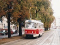 Vůz T3M ev.č.8102 vypravený na linku 15 míří Bělohorskou ulicí k zastávce Drinopol. | 30.8.2003