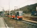 Souprava vozů T6A5 #8605+8606 vypravená na linku 12 při jízdě ke stoupání 80‰ míjí budovanou stavební jámu po pravé straně. | 24.3.2001