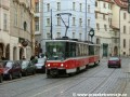 Souprava vozů T6A5 #8615+8616 vypravená na linku 12 klesá Karmelitskou ulicí k zastávce Hellichova | 6.2.2004
