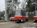 Souprava vozů T6A5 ev.č.8624+8677 určená k vytažení vozu Škoda 14T ev.č.9121 na pražské koleje projíždí kolejovou spojkou ve vozovně Motol, rozdělující odstavné koleje na dva zrcadlové svazky obsahující 1.-12. a 13.-24. kolej. | 5.3.2007