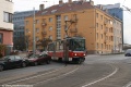 Z ulice Na Veselí odbočuje do ulice Na Pankráci vůz T6A5 #8681 vypravený na linku 37. | 19.11.2011