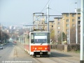 Vůz KT8D5 ev.č.9030 v původní barevné kombinaci laku míří během vypravení na linku 35 do konečné zastávky Lehovec. | 3.4.2004