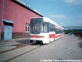Prototypová tramvaj RT6N1 ev.č. 0028 (9051) byla v červnu 1997 odstavena na dvoře ČKD-DS a čekala na svůj další osud po návratu z testovacích jízd v Polském městě Krakow. V příštích letech ji měla čekat ještě cesta do Liberce, pak zpět do Prahy a nakonec do kovošrotu. | 25.6.1997