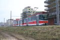 Vůz KT8D5.RN2P #9093 vypravený na linku 5 míří na náspu tramvajové tratě podél Werichovy ulice k zastávce Náměstí Olgy Scheinpflugové. | 20.2.2023